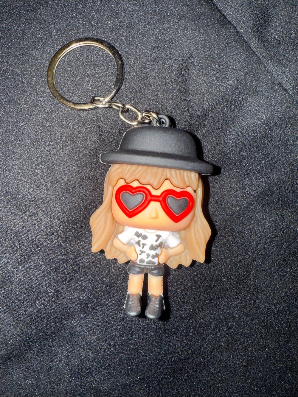 Taylor Swift Red Era Heart Sunglasses Girl Keychain - Black Hat, Red Sunglasses